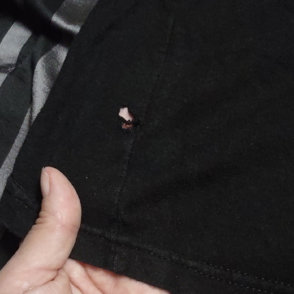 Ripple Junction Black American Horror Story Tee - Picture 7 of 11